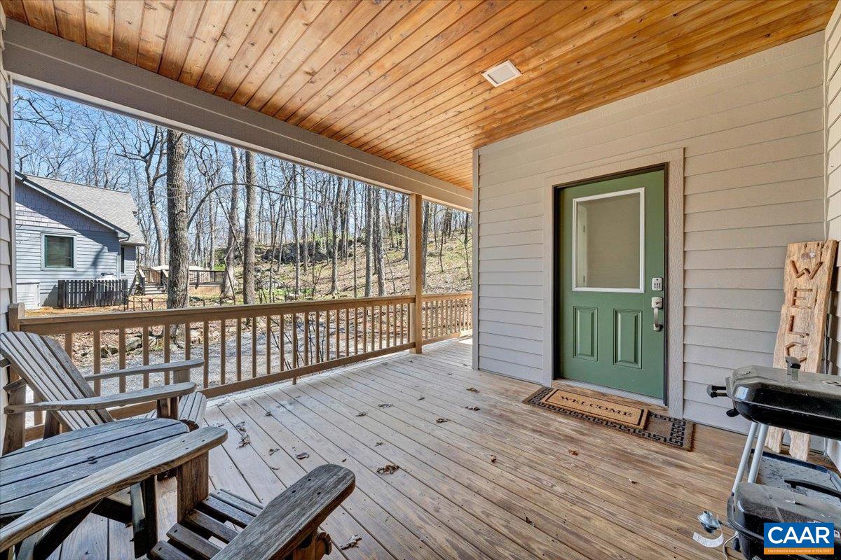 115 HEMLOCK DR, WINTERGREEN RESORT, Virginia 22967, 5 Bedrooms Bedrooms, ,3 BathroomsBathrooms,Residential,115 HEMLOCK DR,676009 MLS # 676009