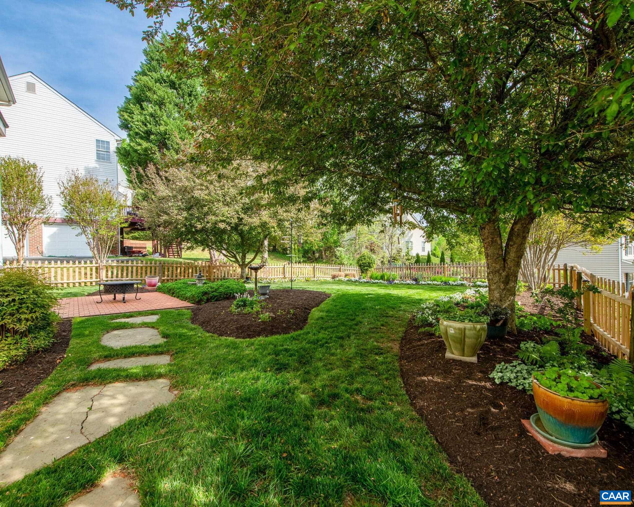 352 LEAPING FOX CT, CHARLOTTESVILLE, Virginia 22902, 4 Bedrooms Bedrooms, ,2 BathroomsBathrooms,Residential,352 LEAPING FOX CT,676016 MLS # 676016