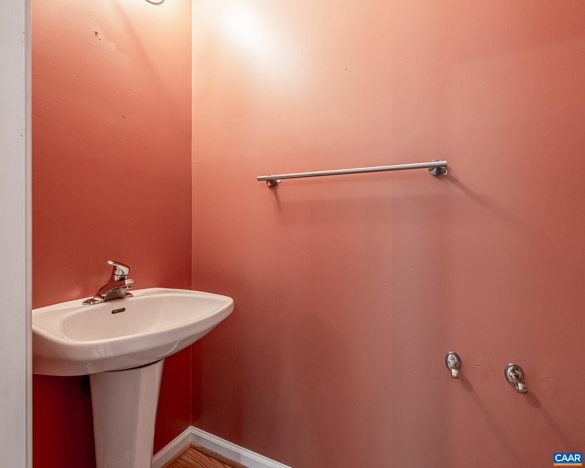 352 LEAPING FOX CT, CHARLOTTESVILLE, Virginia 22902, 4 Bedrooms Bedrooms, ,2 BathroomsBathrooms,Residential,352 LEAPING FOX CT,676016 MLS # 676016