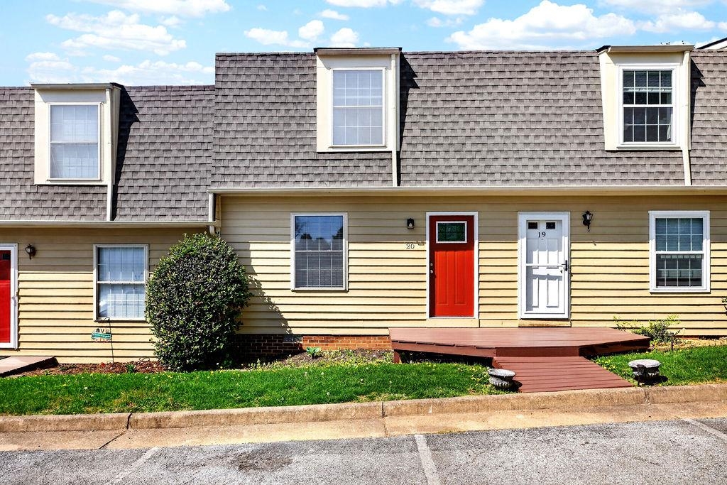 2333 MORRIS MILL RD, STAUNTON, Virginia 24401, 2 Bedrooms Bedrooms, ,1 BathroomBathrooms,Residential,2333 MORRIS MILL RD,676018 MLS # 676018