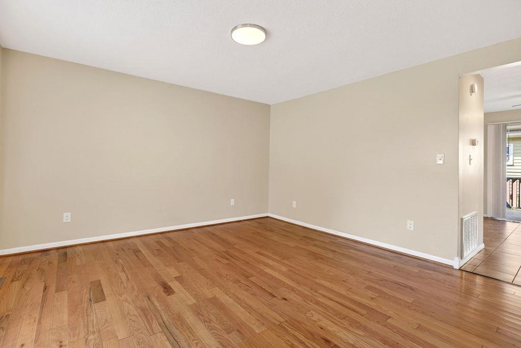 2333 MORRIS MILL RD, STAUNTON, Virginia 24401, 2 Bedrooms Bedrooms, ,1 BathroomBathrooms,Residential,2333 MORRIS MILL RD,676018 MLS # 676018