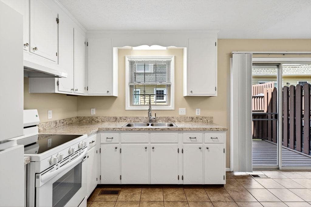 2333 MORRIS MILL RD, STAUNTON, Virginia 24401, 2 Bedrooms Bedrooms, ,1 BathroomBathrooms,Residential,2333 MORRIS MILL RD,676018 MLS # 676018