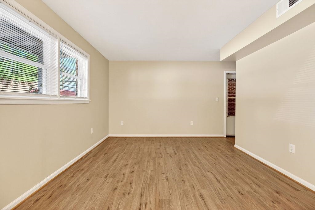 2337 MORRIS MILL RD, STAUNTON, Virginia 24401, 2 Bedrooms Bedrooms, ,1 BathroomBathrooms,Residential,2337 MORRIS MILL RD,676020 MLS # 676020