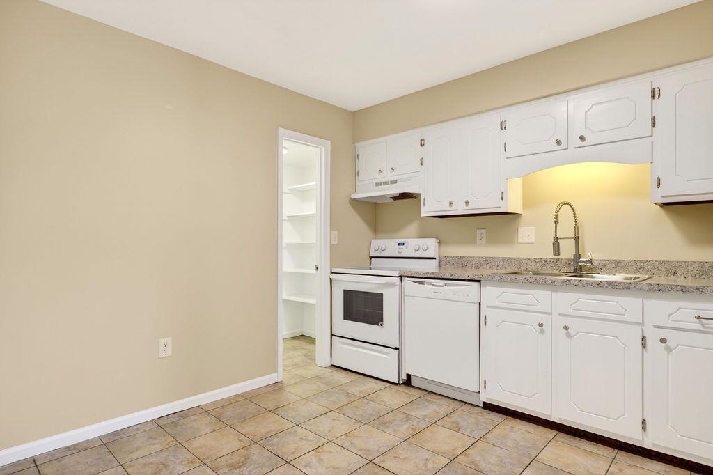 2337 MORRIS MILL RD, STAUNTON, Virginia 24401, 2 Bedrooms Bedrooms, ,1 BathroomBathrooms,Residential,2337 MORRIS MILL RD,676020 MLS # 676020