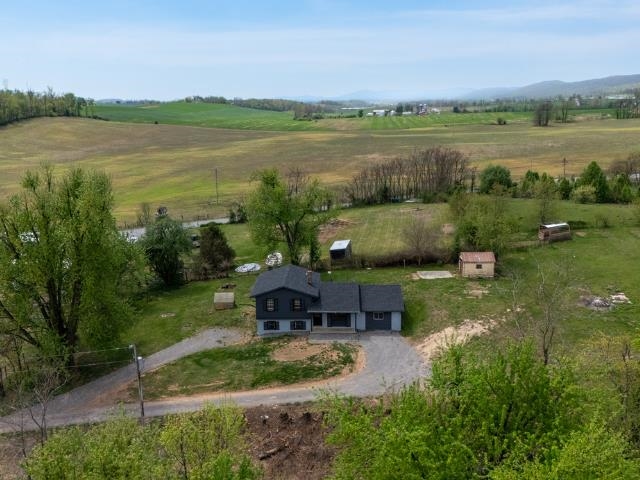 7149 JOSEPH FUNK LN, SINGERS GLEN, Virginia 22850, 4 Bedrooms Bedrooms, ,3 BathroomsBathrooms,Residential,7149 JOSEPH FUNK LN,676022 MLS # 676022