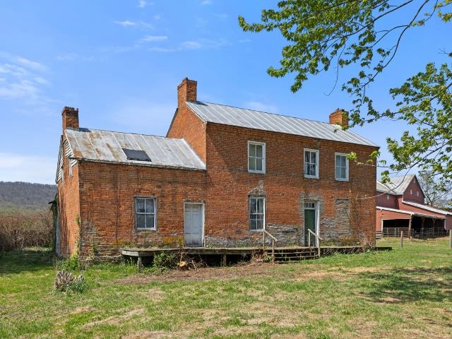 7149 JOSEPH FUNK LN, SINGERS GLEN, Virginia 22850, 4 Bedrooms Bedrooms, ,3 BathroomsBathrooms,Residential,7149 JOSEPH FUNK LN,676022 MLS # 676022