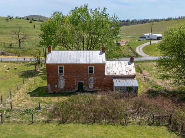7149 JOSEPH FUNK LN, SINGERS GLEN, Virginia 22850, 4 Bedrooms Bedrooms, ,3 BathroomsBathrooms,Residential,7149 JOSEPH FUNK LN,676022 MLS # 676022
