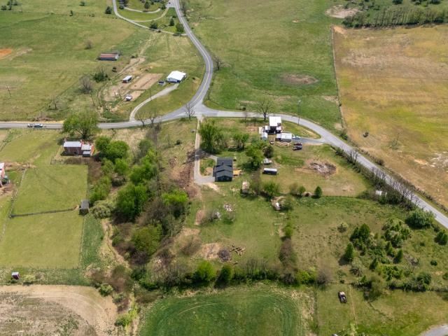 7149 JOSEPH FUNK LN, SINGERS GLEN, Virginia 22850, 4 Bedrooms Bedrooms, ,3 BathroomsBathrooms,Residential,7149 JOSEPH FUNK LN,676022 MLS # 676022