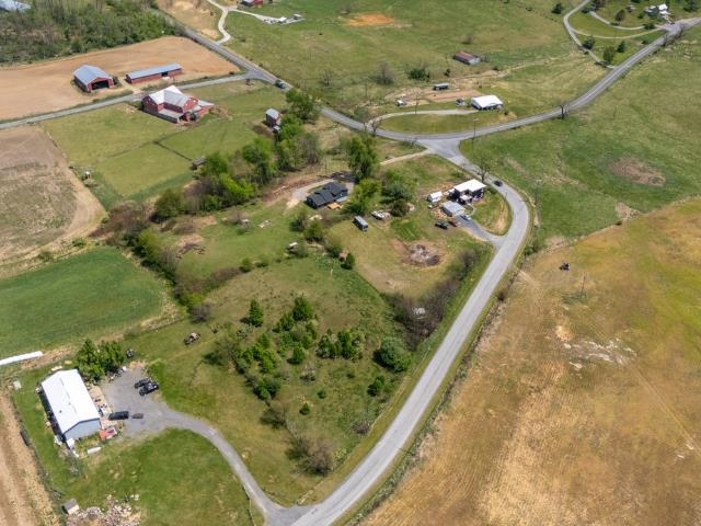 7149 JOSEPH FUNK LN, SINGERS GLEN, Virginia 22850, 4 Bedrooms Bedrooms, ,3 BathroomsBathrooms,Residential,7149 JOSEPH FUNK LN,676022 MLS # 676022