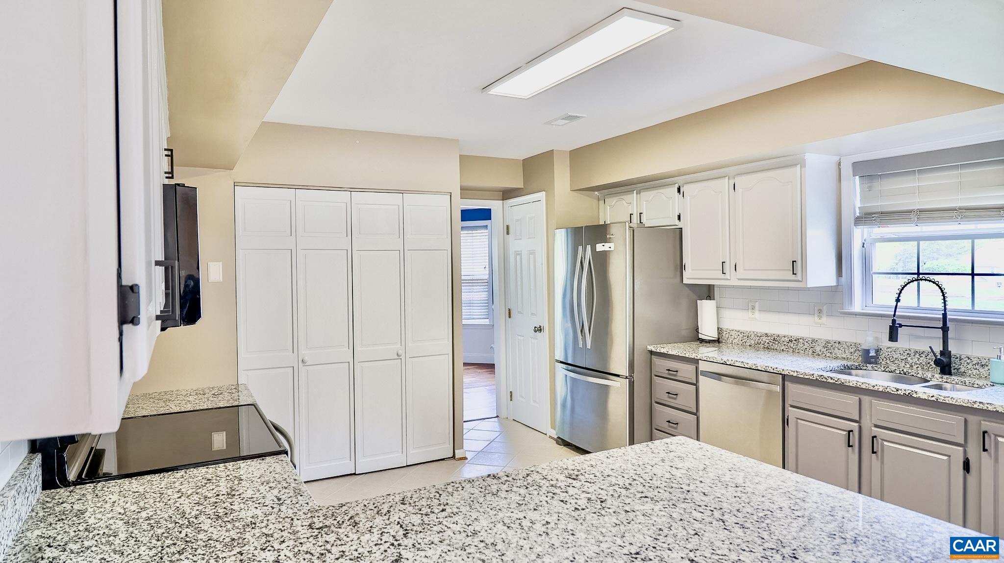 212 OAK VIEW RD, BARBOURSVILLE, Virginia 22923, 4 Bedrooms Bedrooms, ,2 BathroomsBathrooms,Residential,212 OAK VIEW RD,676023 MLS # 676023