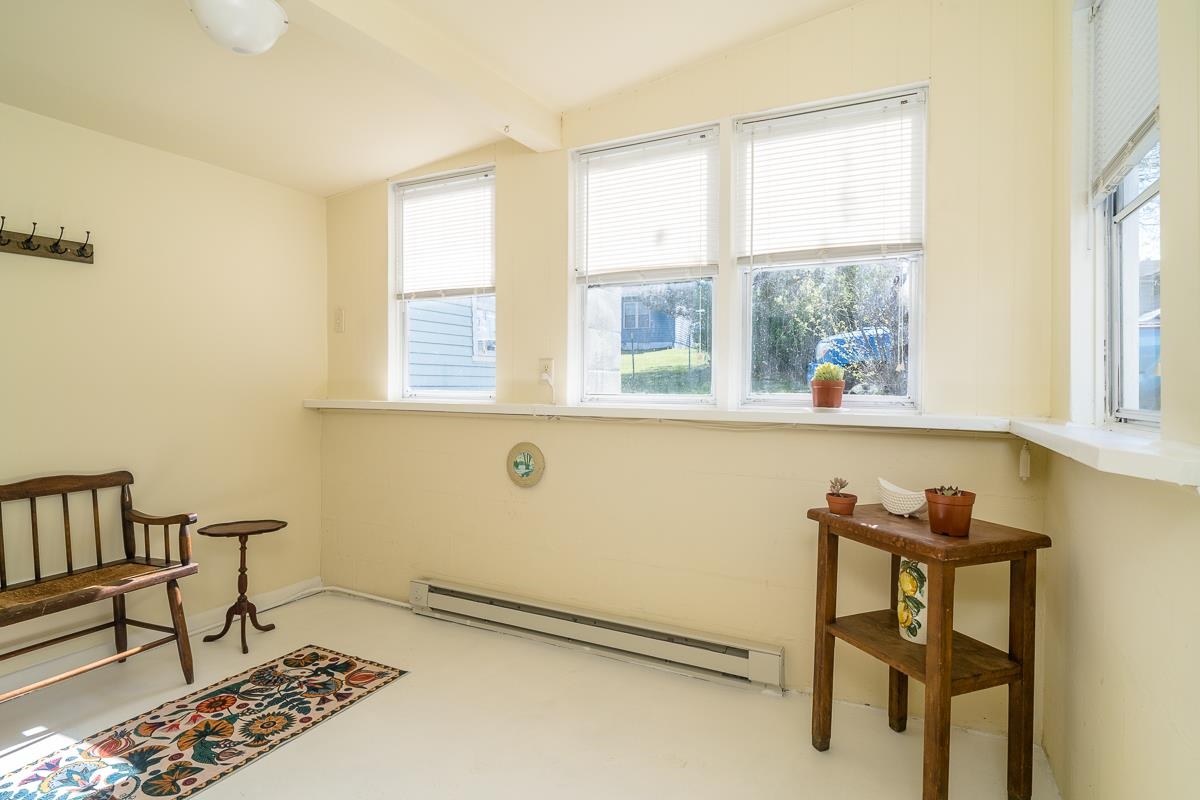 133 W SPRINGBROOK RD, BROADWAY, Virginia 22815, 4 Bedrooms Bedrooms, ,1 BathroomBathrooms,Residential,133 W SPRINGBROOK RD,676024 MLS # 676024