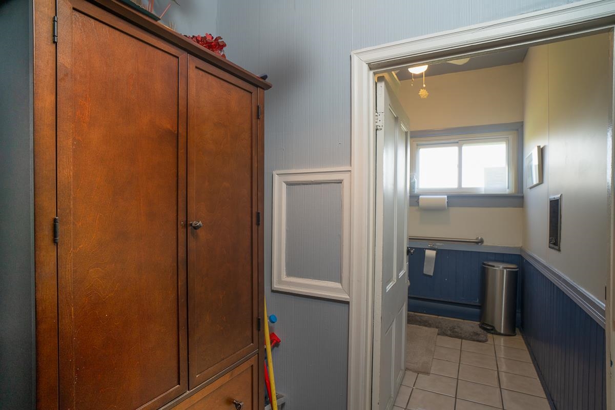 133 W SPRINGBROOK RD, BROADWAY, Virginia 22815, 4 Bedrooms Bedrooms, ,1 BathroomBathrooms,Residential,133 W SPRINGBROOK RD,676024 MLS # 676024