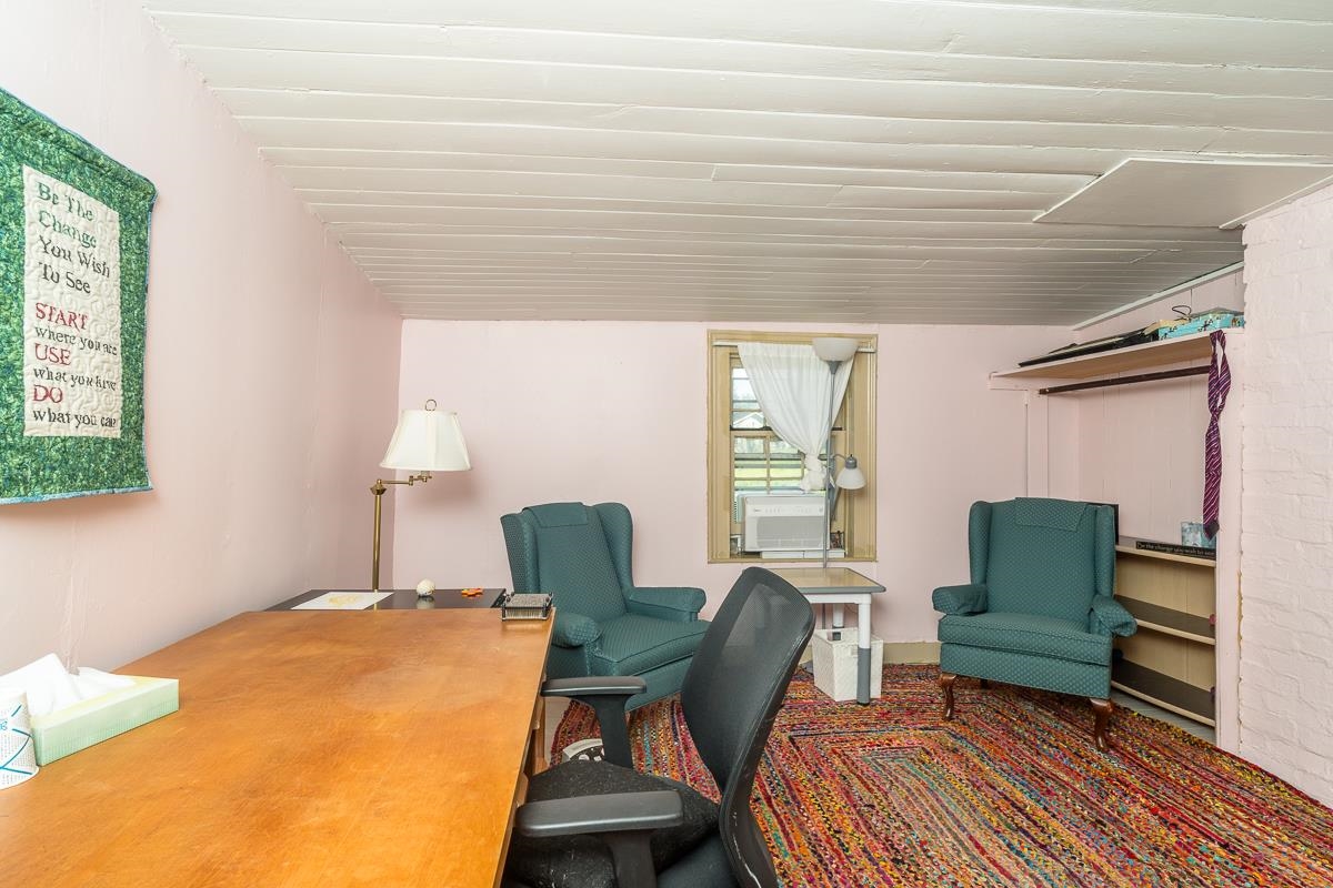 133 W SPRINGBROOK RD, BROADWAY, Virginia 22815, 4 Bedrooms Bedrooms, ,1 BathroomBathrooms,Residential,133 W SPRINGBROOK RD,676024 MLS # 676024