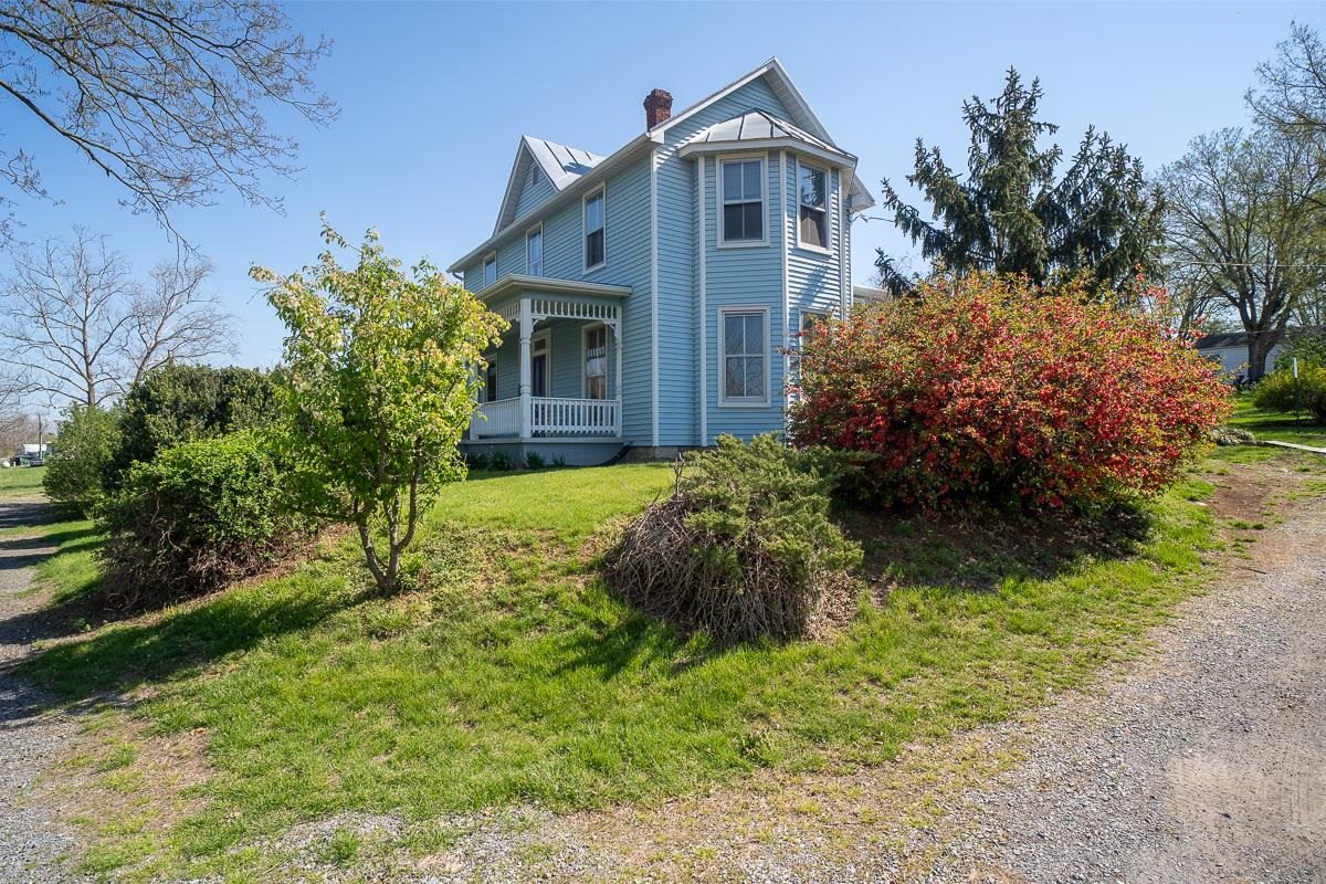 133 W SPRINGBROOK RD, BROADWAY, Virginia 22815, 4 Bedrooms Bedrooms, ,1 BathroomBathrooms,Residential,133 W SPRINGBROOK RD,676024 MLS # 676024