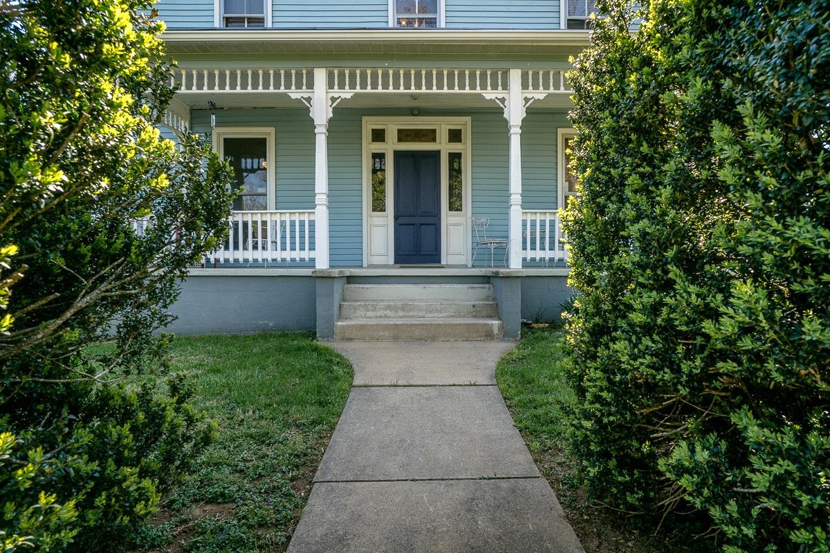 133 W SPRINGBROOK RD, BROADWAY, Virginia 22815, 4 Bedrooms Bedrooms, ,1 BathroomBathrooms,Residential,133 W SPRINGBROOK RD,676024 MLS # 676024