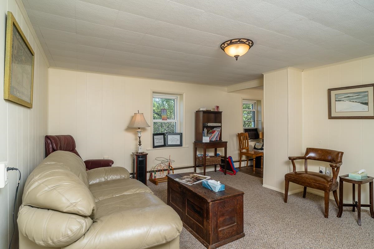 133 W SPRINGBROOK RD, BROADWAY, Virginia 22815, 4 Bedrooms Bedrooms, ,1 BathroomBathrooms,Residential,133 W SPRINGBROOK RD,676024 MLS # 676024