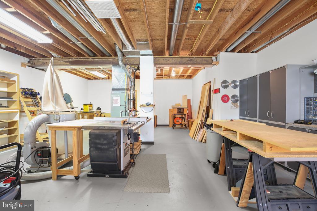 3008 SAINT ANNES CT, FREDERICKSBURG, Virginia 22408, ,Residential,3008 SAINT ANNES CT,VASP2040272 MLS # VASP2040272