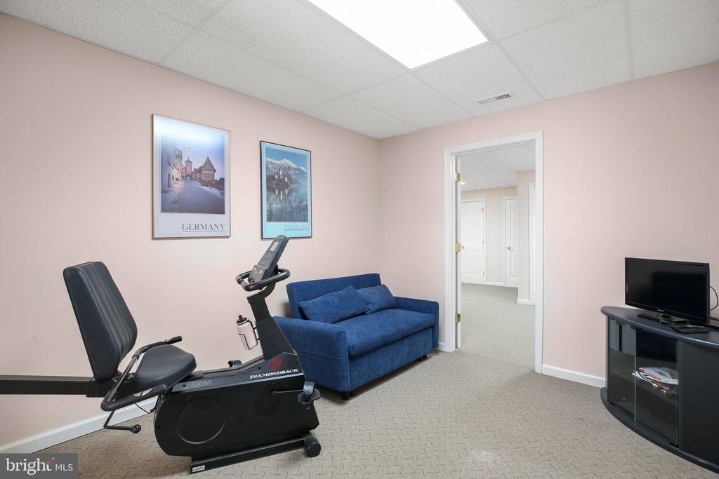 3008 SAINT ANNES CT, FREDERICKSBURG, Virginia 22408, ,Residential,3008 SAINT ANNES CT,VASP2040272 MLS # VASP2040272