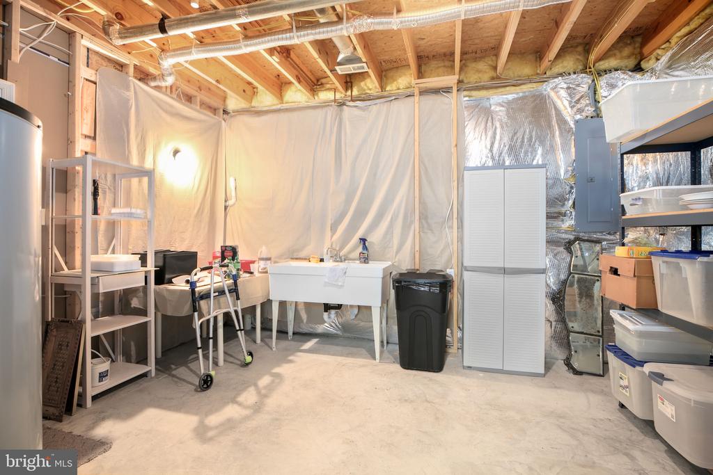 3008 SAINT ANNES CT, FREDERICKSBURG, Virginia 22408, ,Residential,3008 SAINT ANNES CT,VASP2040272 MLS # VASP2040272