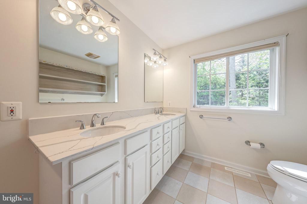 724 MITCHELL POINT RD, MINERAL, Virginia 23117, 3 Bedrooms Bedrooms, ,2 BathroomsBathrooms,Residential,724 MITCHELL POINT RD,VALA2009614 MLS # VALA2009614