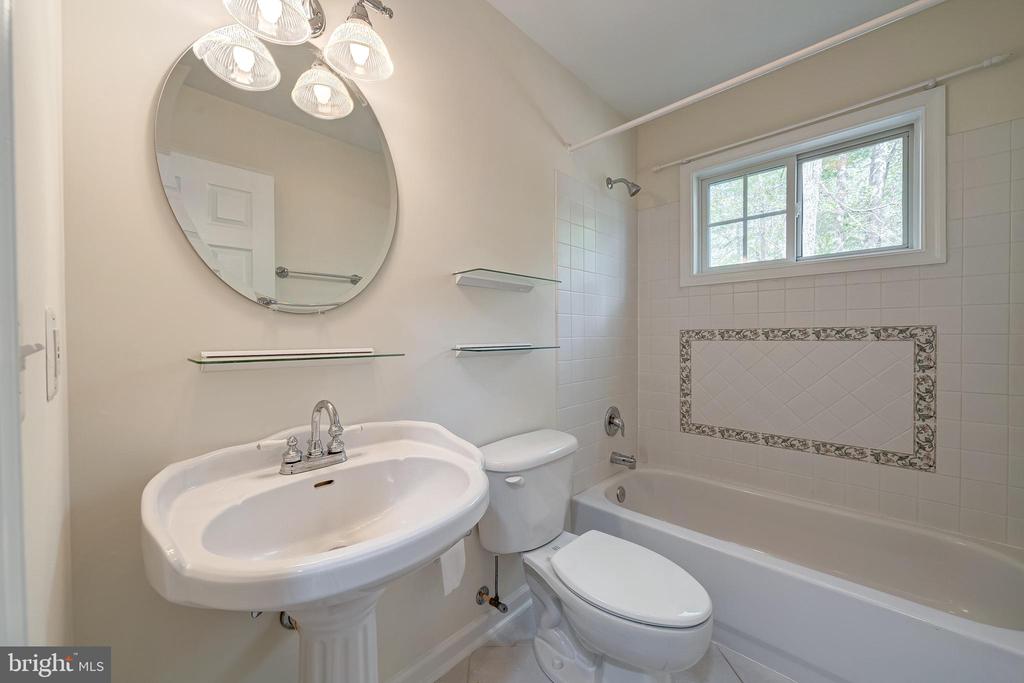 724 MITCHELL POINT RD, MINERAL, Virginia 23117, 3 Bedrooms Bedrooms, ,2 BathroomsBathrooms,Residential,724 MITCHELL POINT RD,VALA2009614 MLS # VALA2009614