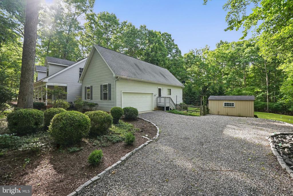 724 MITCHELL POINT RD, MINERAL, Virginia 23117, 3 Bedrooms Bedrooms, ,2 BathroomsBathrooms,Residential,724 MITCHELL POINT RD,VALA2009614 MLS # VALA2009614