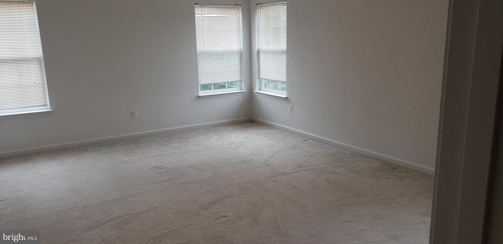 863 FOX DEN RD, CULPEPER, Virginia 22701, 4 Bedrooms Bedrooms, ,2 BathroomsBathrooms,Residential,863 FOX DEN RD,VACU2013278 MLS # VACU2013278