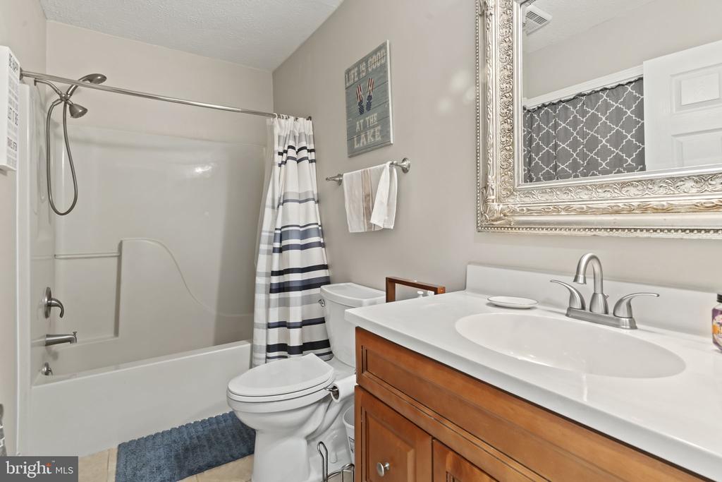 505 PINE HARBOUR DR, MINERAL, Virginia 23117, 2 Bedrooms Bedrooms, ,1 BathroomBathrooms,Residential,505 PINE HARBOUR DR,VALA2009642 MLS # VALA2009642