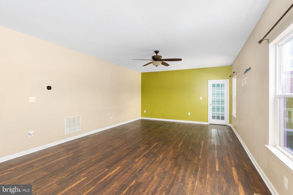 2509 CORNELL DR, FREDERICKSBURG, Virginia 22408, 4 Bedrooms Bedrooms, ,2 BathroomsBathrooms,Residential,2509 CORNELL DR,VASP2040972 MLS # VASP2040972