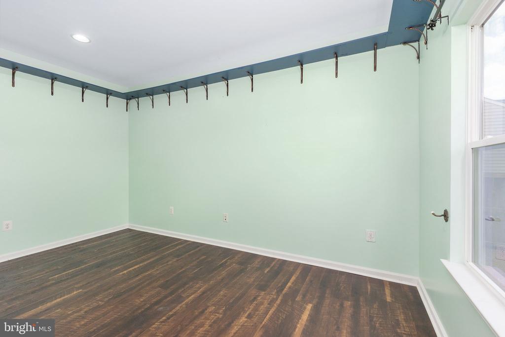 2509 CORNELL DR, FREDERICKSBURG, Virginia 22408, 4 Bedrooms Bedrooms, ,2 BathroomsBathrooms,Residential,2509 CORNELL DR,VASP2040972 MLS # VASP2040972