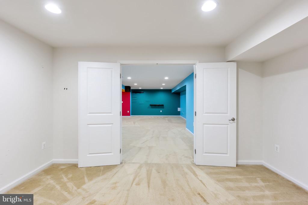 2509 CORNELL DR, FREDERICKSBURG, Virginia 22408, 4 Bedrooms Bedrooms, ,2 BathroomsBathrooms,Residential,2509 CORNELL DR,VASP2040972 MLS # VASP2040972