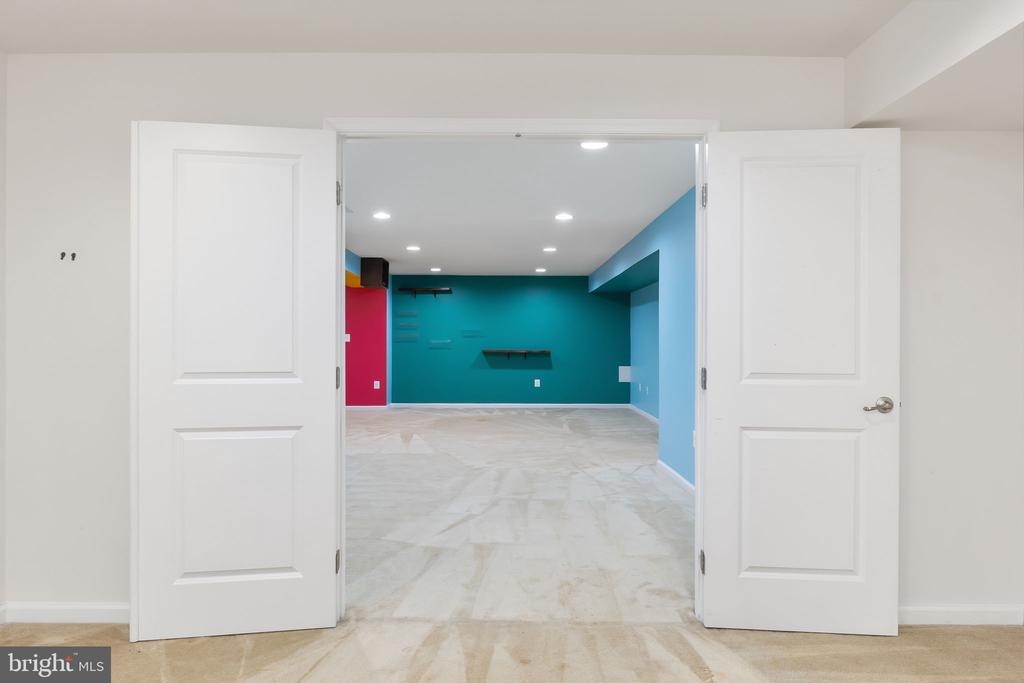 2509 CORNELL DR, FREDERICKSBURG, Virginia 22408, 4 Bedrooms Bedrooms, ,2 BathroomsBathrooms,Residential,2509 CORNELL DR,VASP2040972 MLS # VASP2040972