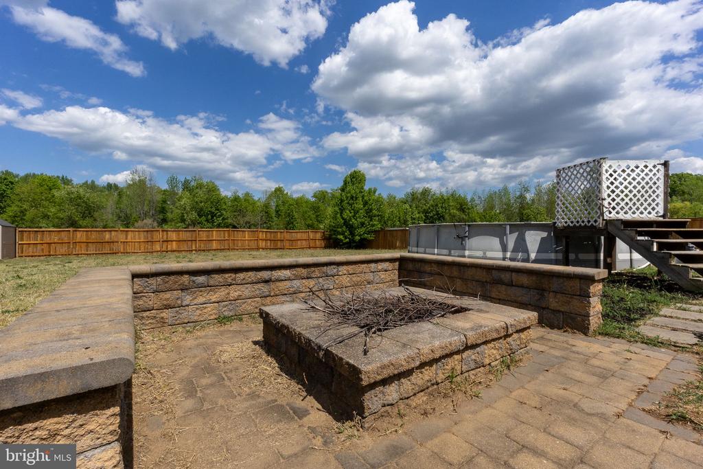 2509 CORNELL DR, FREDERICKSBURG, Virginia 22408, 4 Bedrooms Bedrooms, ,2 BathroomsBathrooms,Residential,2509 CORNELL DR,VASP2040972 MLS # VASP2040972