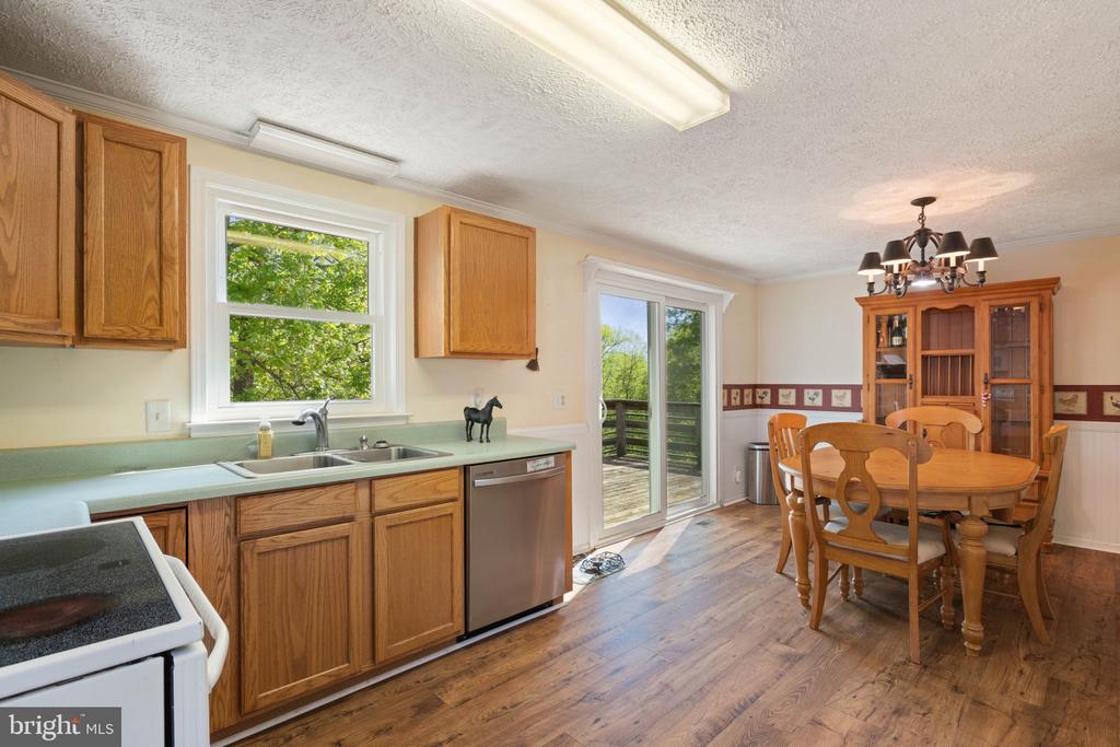 10485 CEDAR HILL RD, GORDONSVILLE, Virginia 22942, 4 Bedrooms Bedrooms, ,3 BathroomsBathrooms,Residential,10485 CEDAR HILL RD,VAOR2013700 MLS # VAOR2013700