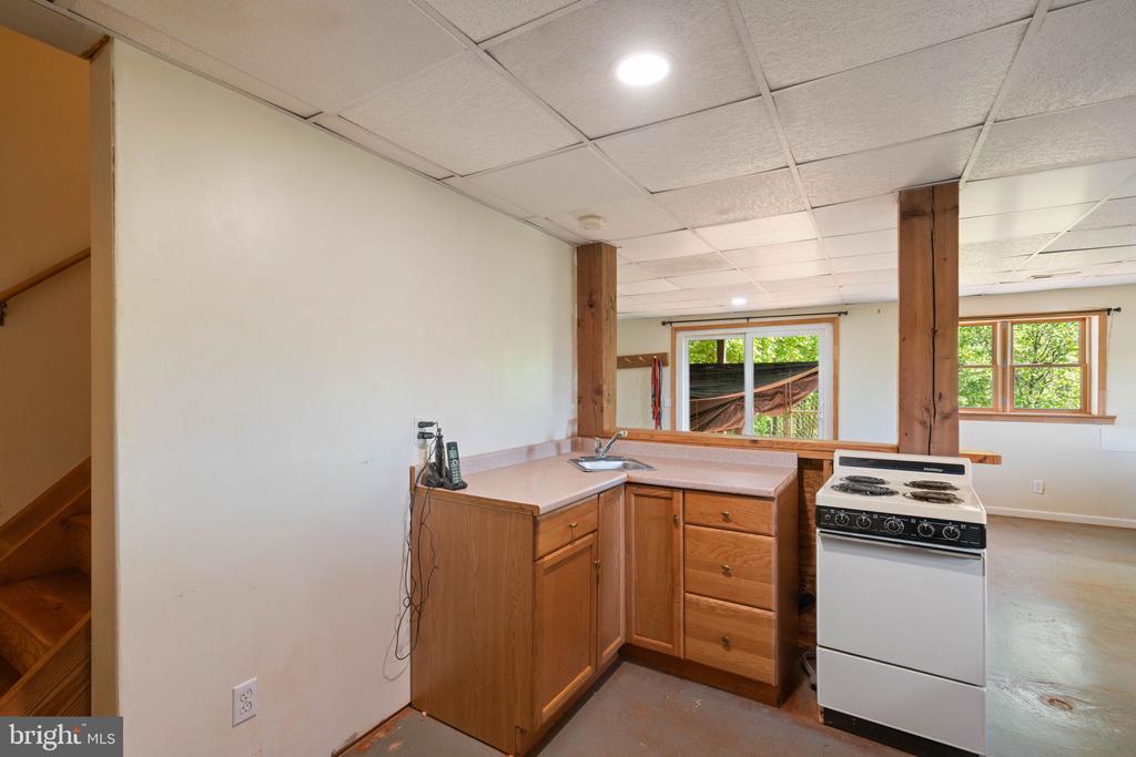 10485 CEDAR HILL RD, GORDONSVILLE, Virginia 22942, 4 Bedrooms Bedrooms, ,3 BathroomsBathrooms,Residential,10485 CEDAR HILL RD,VAOR2013700 MLS # VAOR2013700