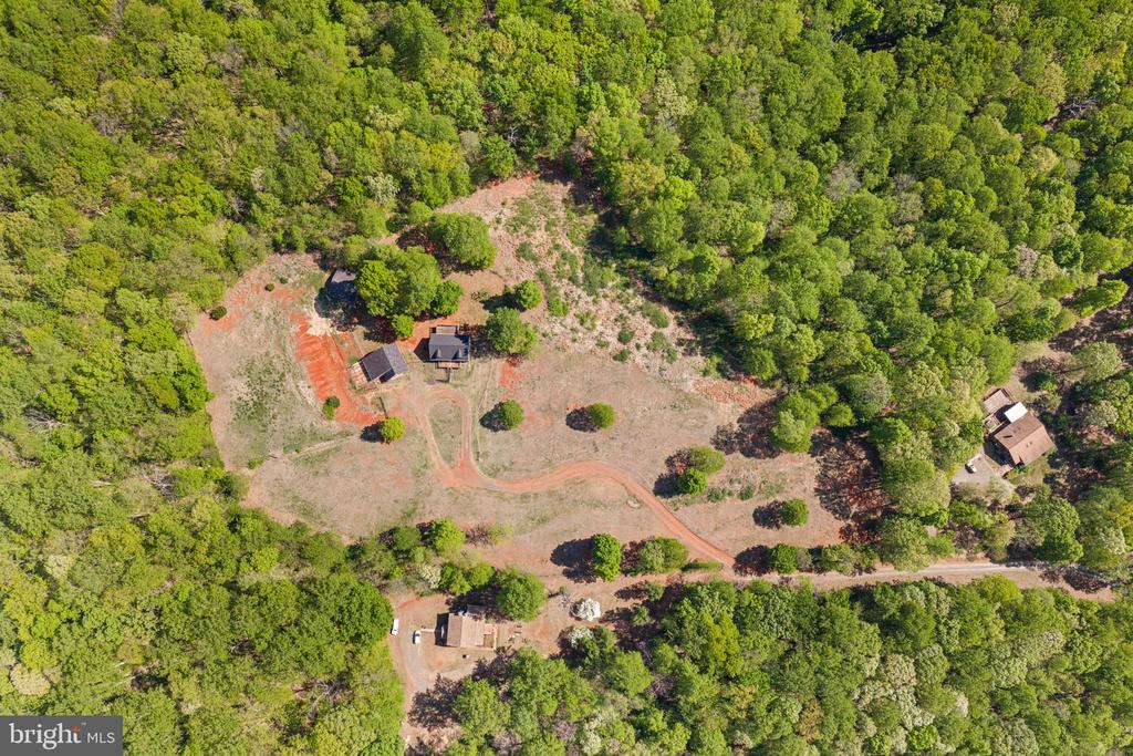 10485 CEDAR HILL RD, GORDONSVILLE, Virginia 22942, 4 Bedrooms Bedrooms, ,3 BathroomsBathrooms,Residential,10485 CEDAR HILL RD,VAOR2013700 MLS # VAOR2013700