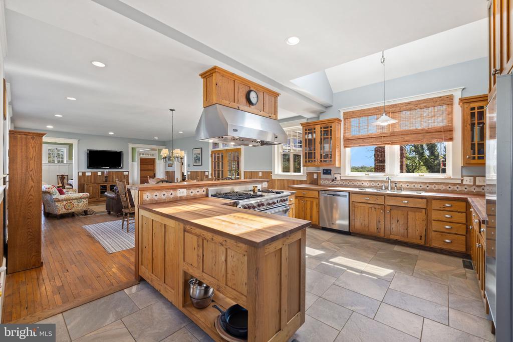 17280 REID RD, BRANDY STATION, Virginia 22714, 5 Bedrooms Bedrooms, ,4 BathroomsBathrooms,Residential,17280 REID RD,VACU2013334 MLS # VACU2013334