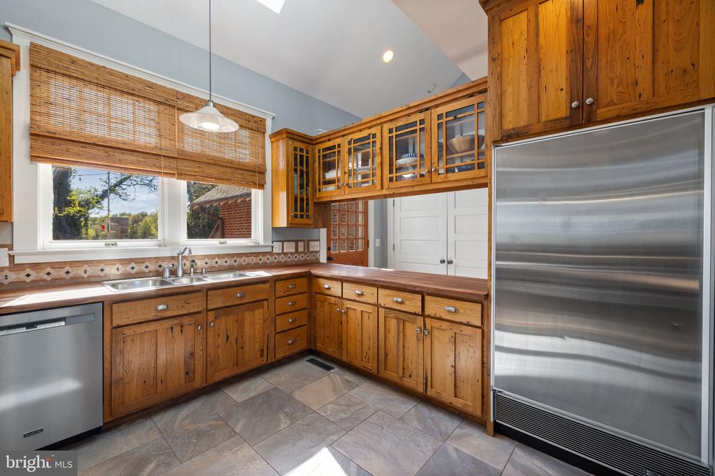 17280 REID RD, BRANDY STATION, Virginia 22714, 5 Bedrooms Bedrooms, ,4 BathroomsBathrooms,Residential,17280 REID RD,VACU2013334 MLS # VACU2013334