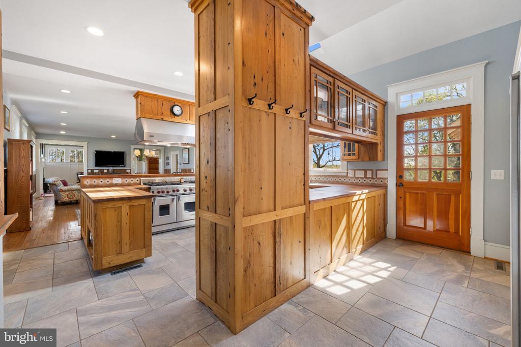 17280 REID RD, BRANDY STATION, Virginia 22714, 5 Bedrooms Bedrooms, ,4 BathroomsBathrooms,Residential,17280 REID RD,VACU2013334 MLS # VACU2013334