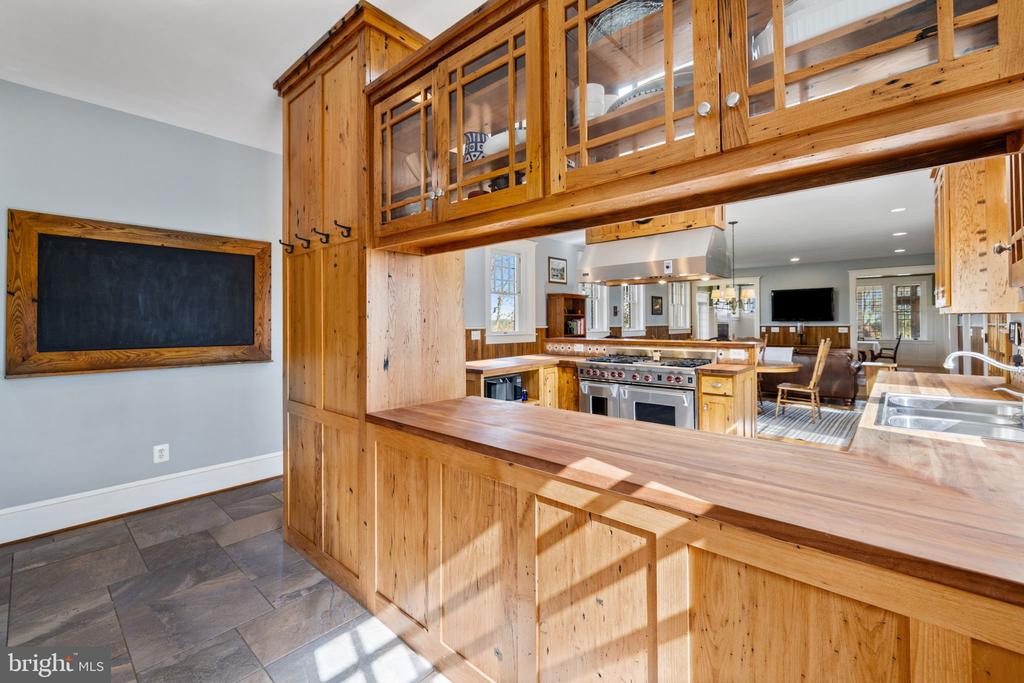 17280 REID RD, BRANDY STATION, Virginia 22714, 5 Bedrooms Bedrooms, ,4 BathroomsBathrooms,Residential,17280 REID RD,VACU2013334 MLS # VACU2013334