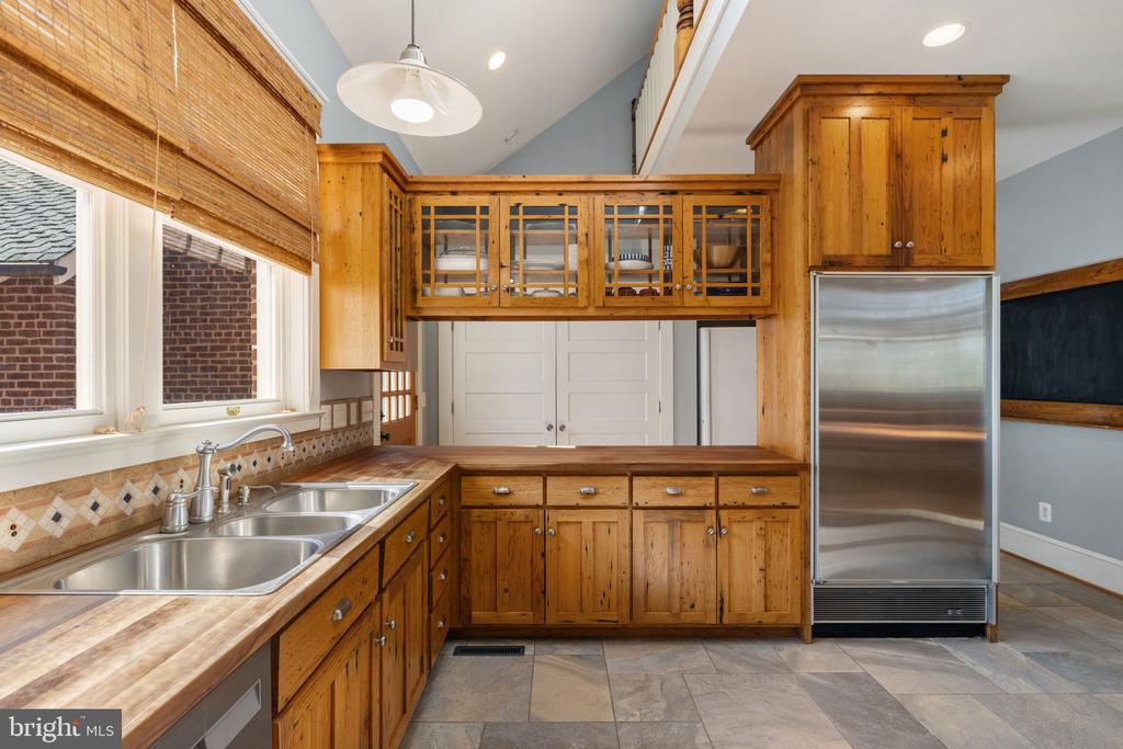 17280 REID RD, BRANDY STATION, Virginia 22714, 5 Bedrooms Bedrooms, ,4 BathroomsBathrooms,Residential,17280 REID RD,VACU2013334 MLS # VACU2013334