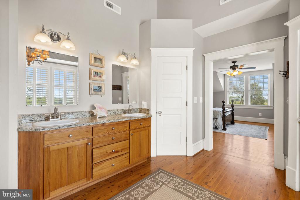 17280 REID RD, BRANDY STATION, Virginia 22714, 5 Bedrooms Bedrooms, ,4 BathroomsBathrooms,Residential,17280 REID RD,VACU2013334 MLS # VACU2013334