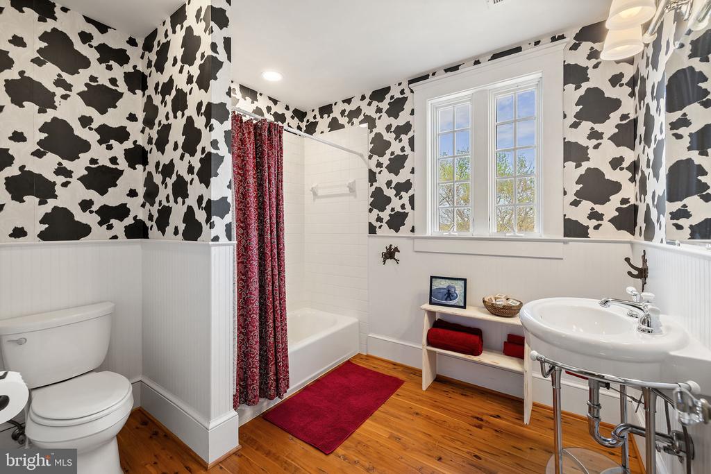 17280 REID RD, BRANDY STATION, Virginia 22714, 5 Bedrooms Bedrooms, ,4 BathroomsBathrooms,Residential,17280 REID RD,VACU2013334 MLS # VACU2013334