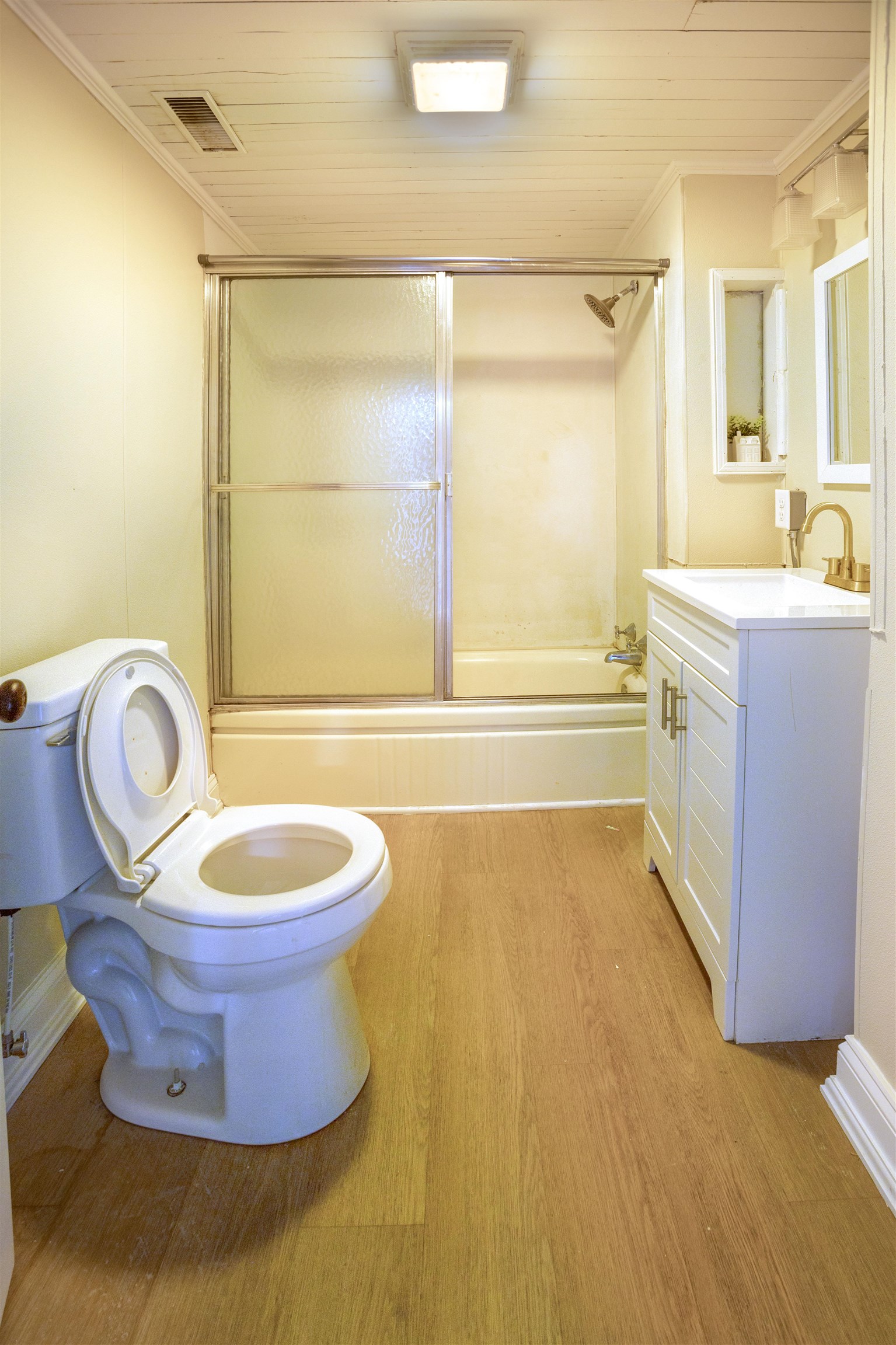 1641 SMITHLAND RD, HARRISONBURG, Virginia 22802, 3 Bedrooms Bedrooms, ,2 BathroomsBathrooms,Residential,1641 SMITHLAND RD,675569 MLS # 675569