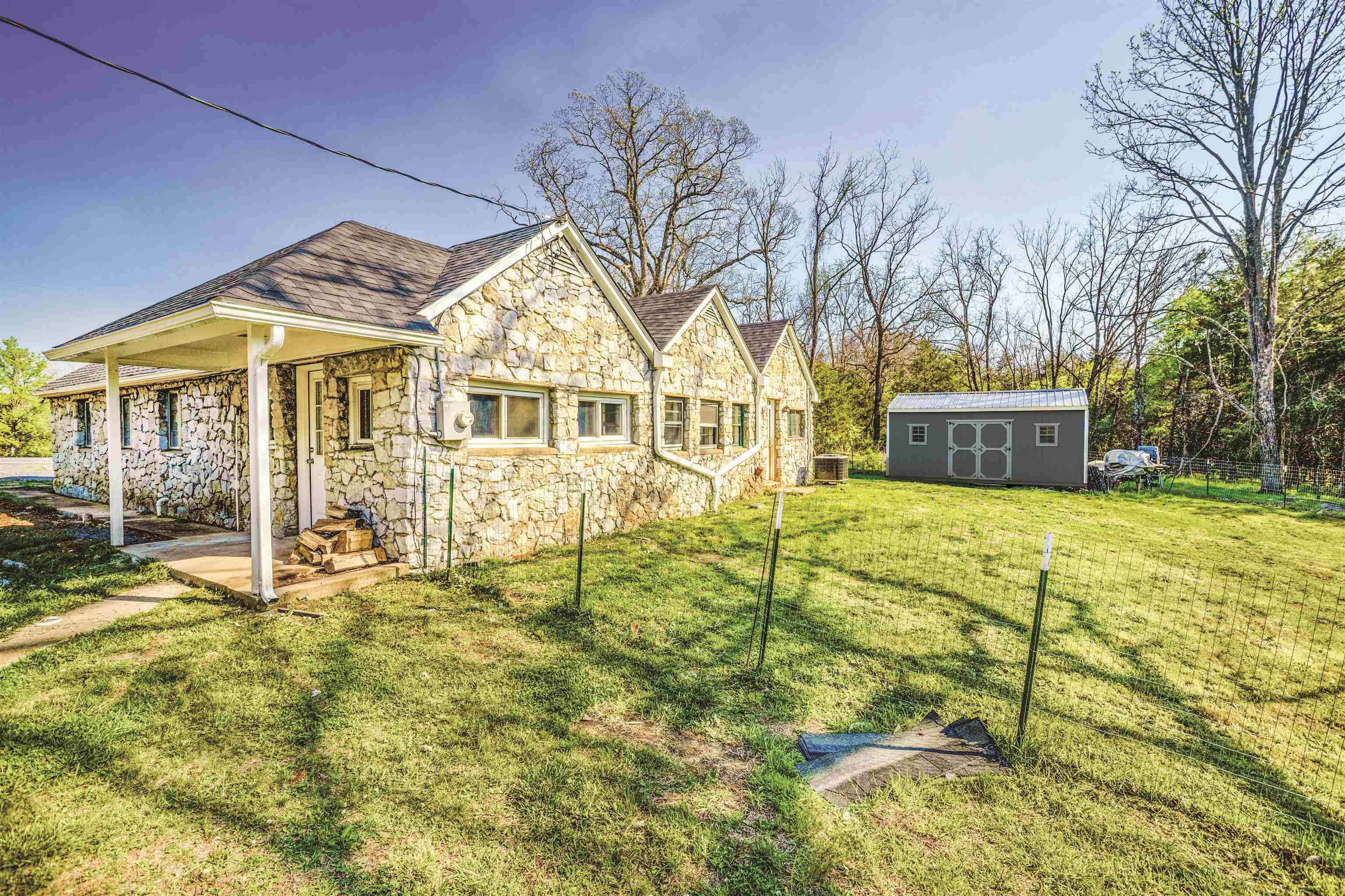 1641 SMITHLAND RD, HARRISONBURG, Virginia 22802, 3 Bedrooms Bedrooms, ,2 BathroomsBathrooms,Residential,1641 SMITHLAND RD,675569 MLS # 675569