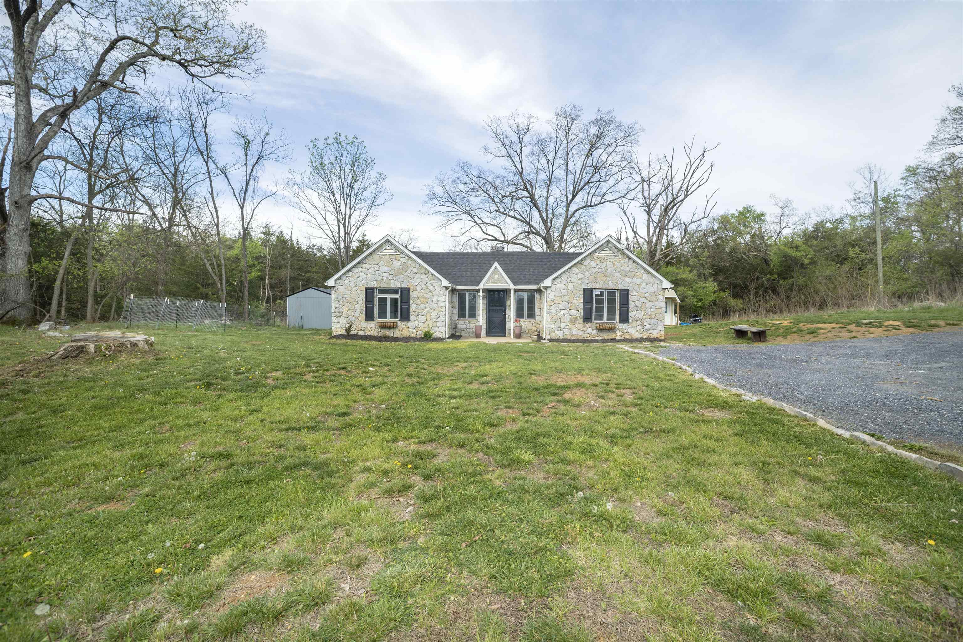 1641 SMITHLAND RD, HARRISONBURG, Virginia 22802, 3 Bedrooms Bedrooms, ,2 BathroomsBathrooms,Residential,1641 SMITHLAND RD,675569 MLS # 675569