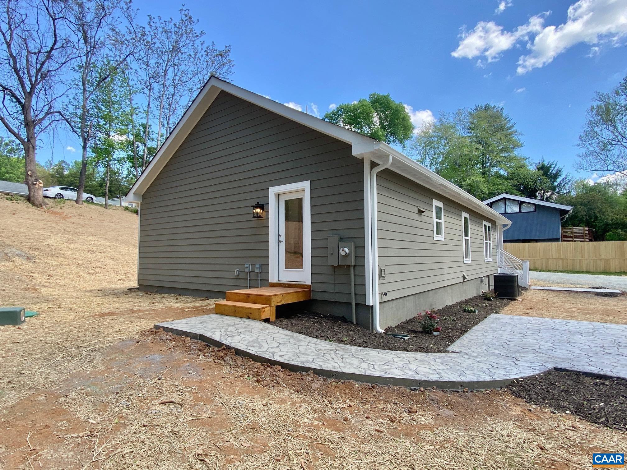 108 BOLLINGBROOK DR, CHARLOTTESVILLE, Virginia 22911, 3 Bedrooms Bedrooms, ,2 BathroomsBathrooms,Residential,108 BOLLINGBROOK DR,675615 MLS # 675615