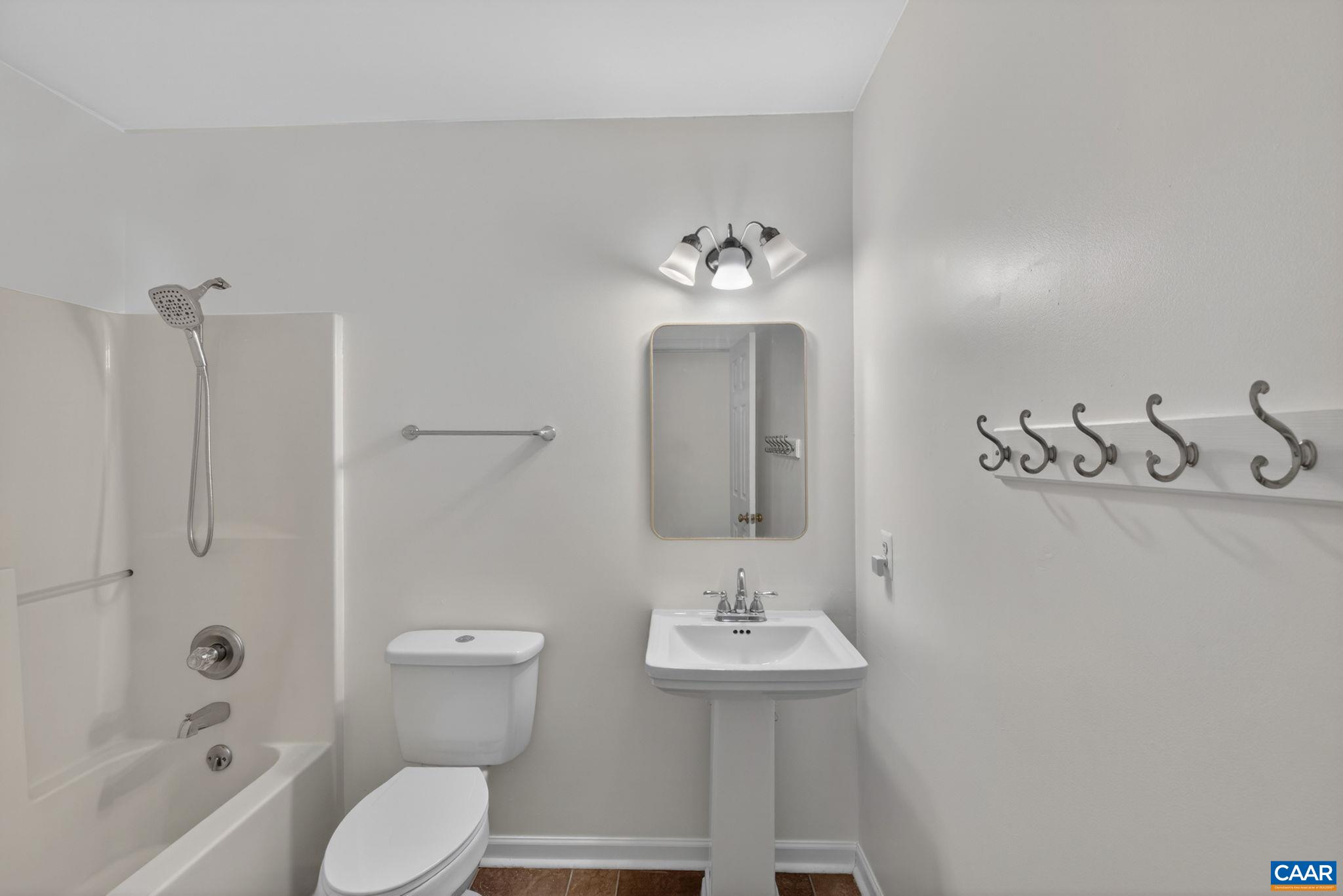 32 HATCHECHUBEE RD, PALMYRA, Virginia 22963, 3 Bedrooms Bedrooms, ,2 BathroomsBathrooms,Residential,32 HATCHECHUBEE RD,675904 MLS # 675904