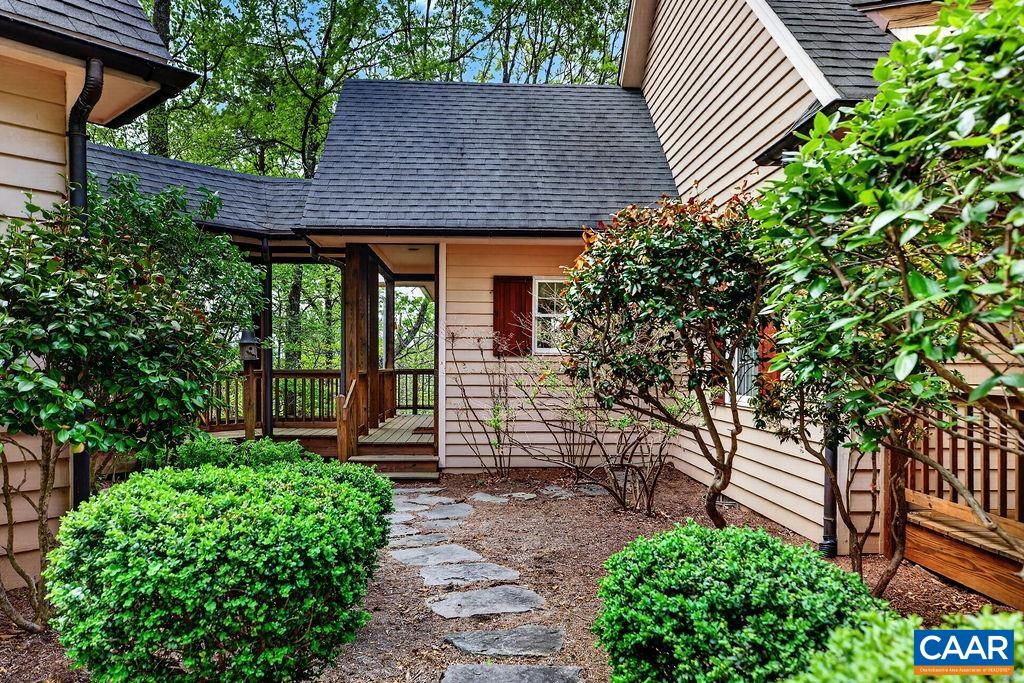 1059 BRYANT MOUNTAIN RD, ROSELAND, Virginia 22967, 3 Bedrooms Bedrooms, ,3 BathroomsBathrooms,Residential,1059 BRYANT MOUNTAIN RD,676025 MLS # 676025