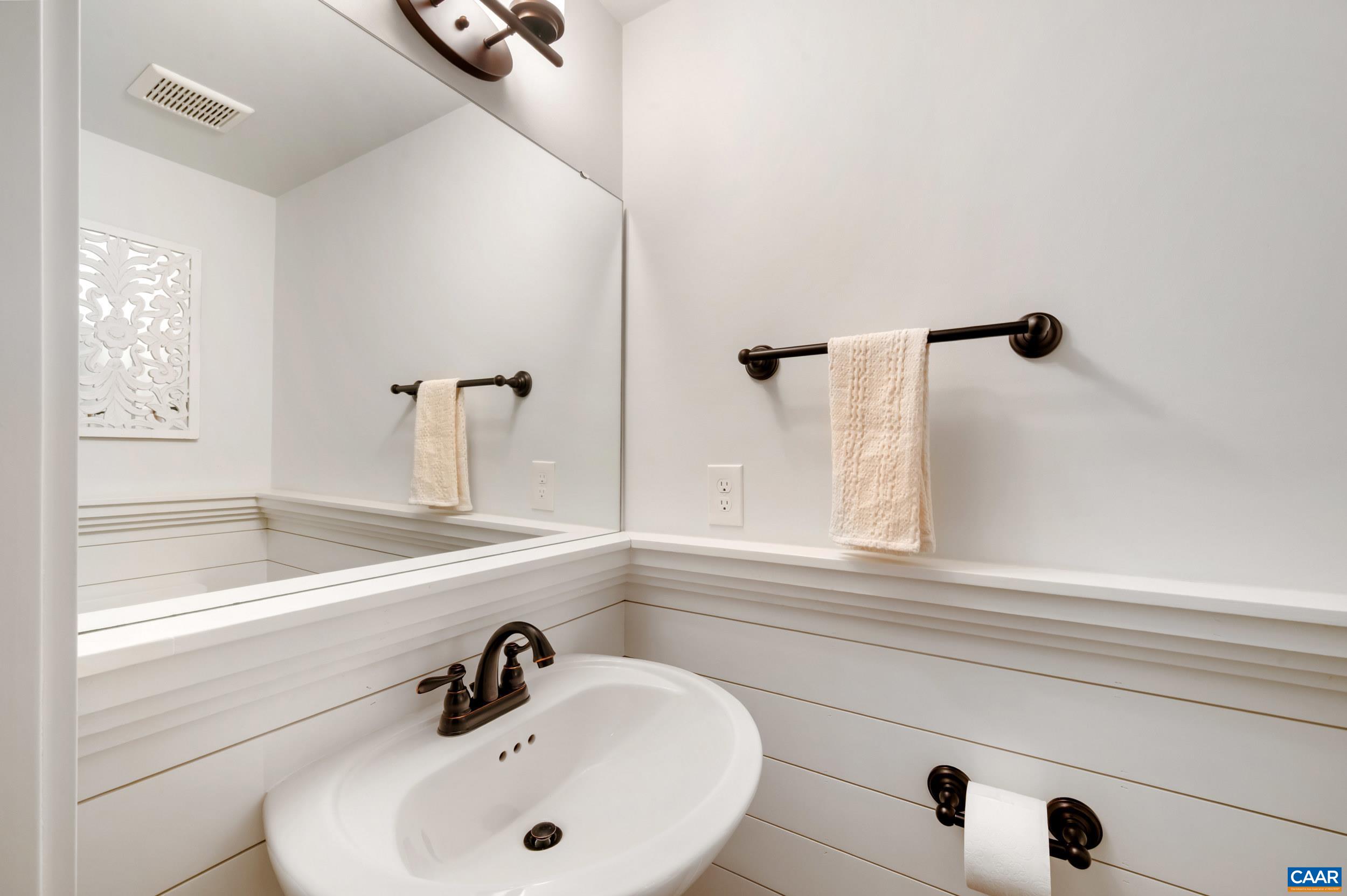 1411 TERRACE LN, CHARLOTTESVILLE, Virginia 22911, 3 Bedrooms Bedrooms, ,3 BathroomsBathrooms,Residential,Roof Top Townes,1411 TERRACE LN,676026 MLS # 676026